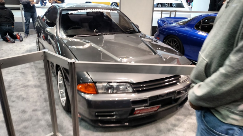 Here we see a youth in his natural habitat, staring at GT-R.